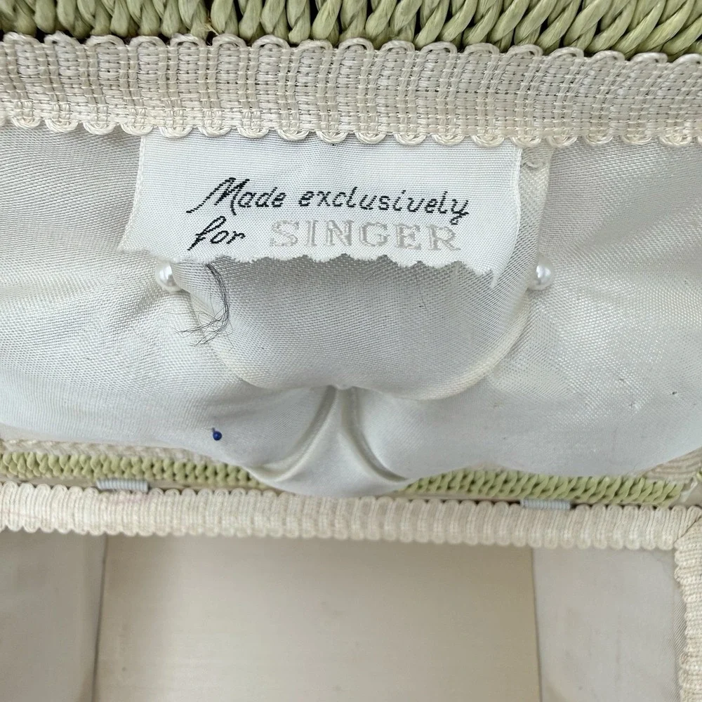 Vintage Singer Sewing Box Wicker Basket Floral Tapestry Lid Satin Lined No Tray